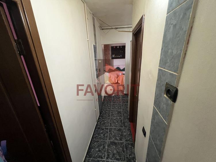 Apartament 3 camere decomandat |2 Bai | Boxa la subsol | Zona Soarelui