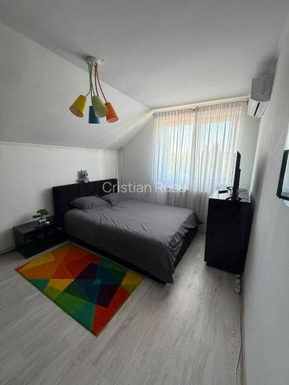 De vânzare casa cu 5 camere,la intrare in Corunca dinspre Tg Mureș, la 2 minute