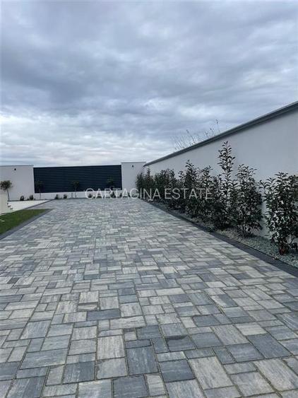 Vila tip duplex P+2   Scoala Americana   comision 0 - 4