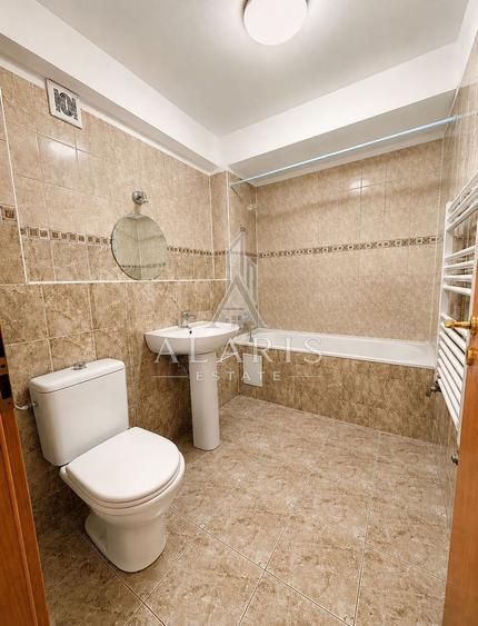 Apartament cu 2 camere, bloc nou, zona Lipovei