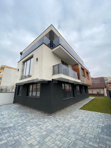 Casa individuala Noua, Finisata 6 cam[220 mp, 300 mp teren] Zona Iulius Mall