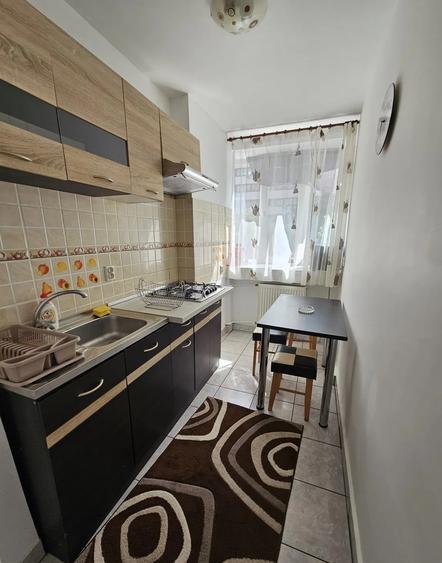 Apartament 2 camere Nicolae Balcescu-Universitate metrou 4' mers pe jos