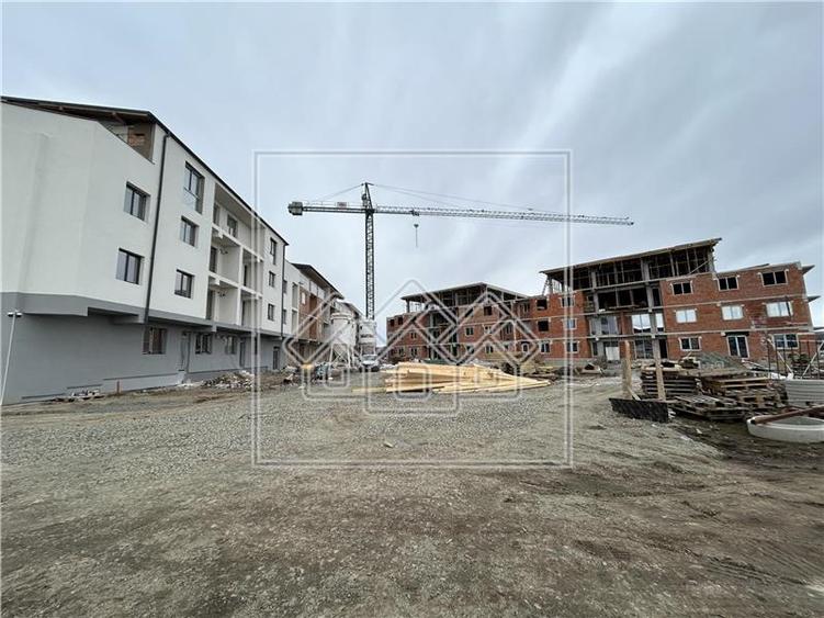 Apartament nou, 3 camere si balcon, 67 mp utili, Selimbar