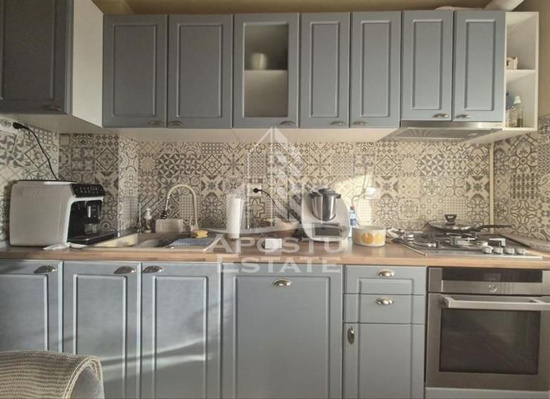 Apartament cu 3 camere de vanzare, decomandat, zona Sagului, Timisoara