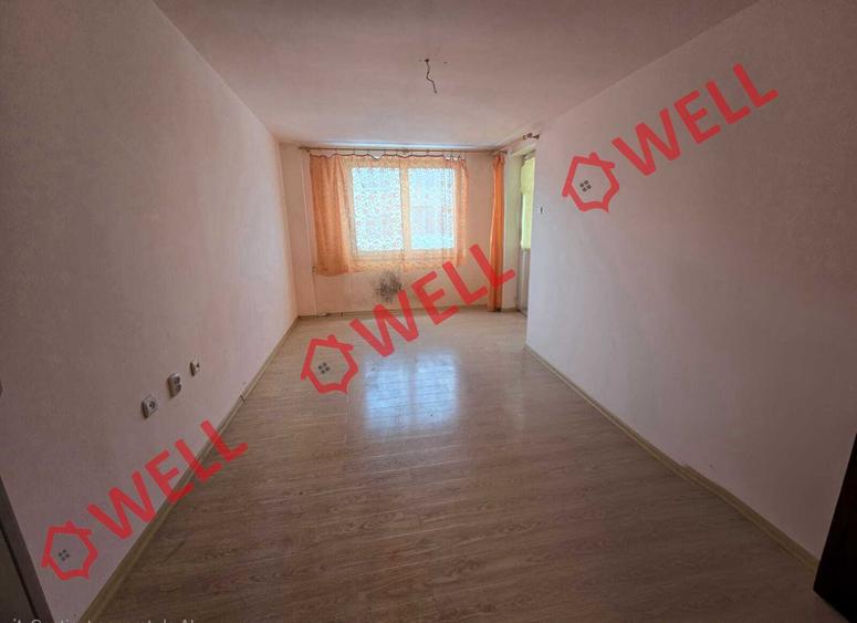 De vânzare apartament cu trei camere în Întorsura Buzăului, pe strada Ciucaș