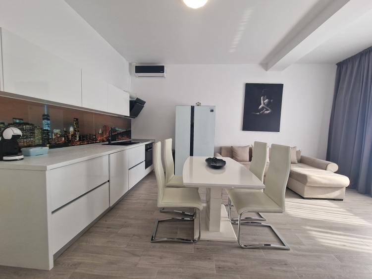 Mamaia Nord- 3 camere,2 gr sanitare, mobilat-utilat, etaj 1- 128.000euro