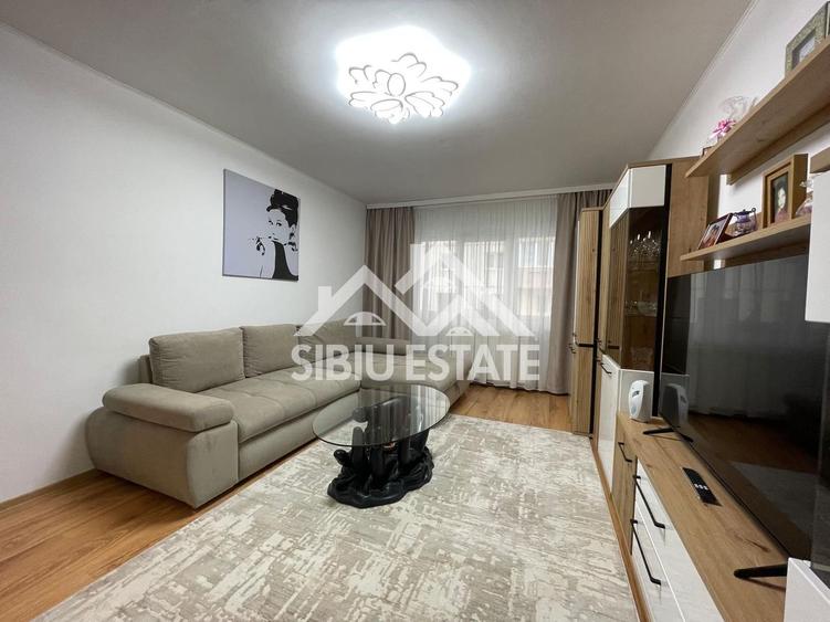 Apartament decomandat cu 3 camere 65mp utili, Turnisor