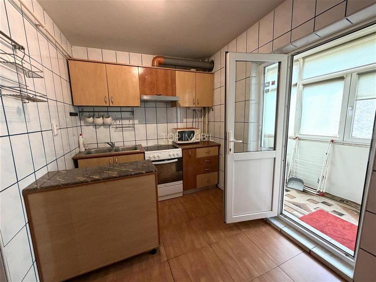 Apartament 3 camere decomandat, 2 bai, etajul 2- Nicolina - 6