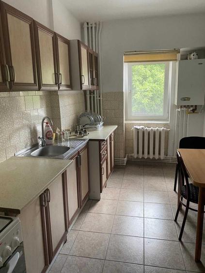 PACURARI ESPLANADA MIMOZA 3 CAMERE DECOMANDAT ET.1 BLOC 1985 COD 163075