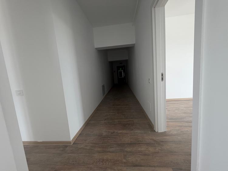 Apartament 3 camere,2 bai,centrala proprie,mutare imediata,TVA inclus in pret!