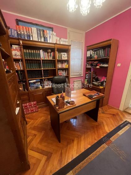Casa | 9 camere | Garaj | Piscina | Teren 3.000 mp | Comision 0% - 15