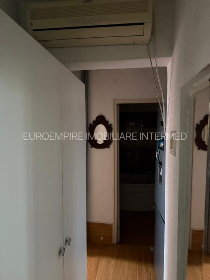 Apartament cu 2 camere  de vânzare, decomandat, zona Km 4-5 - 4