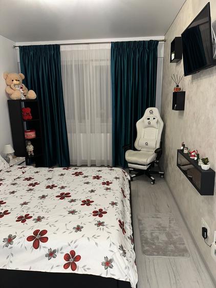 Vand Apartament 2 Camere Lux