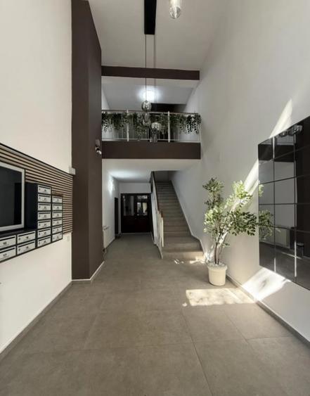 B-dul Unirii, in apropiere de Piata Alba Iulia, ap. 3 camere renovat, centrala