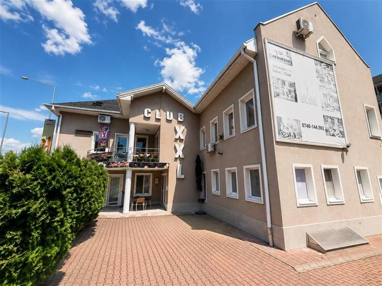 Cladire comerciala reprezentativa, 670 mp, vizibilitate, parcare proprie, vitrin