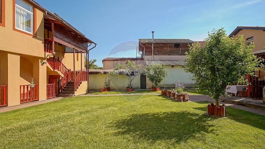 Proprietate rară în centrul Râșnovului, cu spațiu comercial - 40