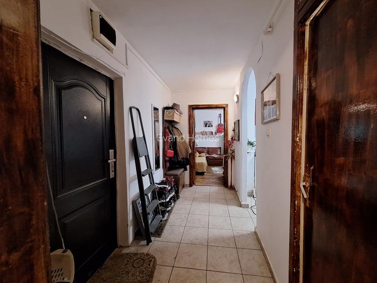 Apartament 2 camere-parter-decomandat-52 mp-centrala proprie-Soarelui - 9