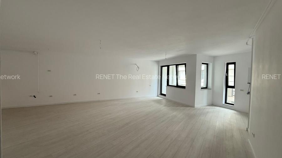 Apartament luxos cu 3 camere și 2 locuri de parcare - 3