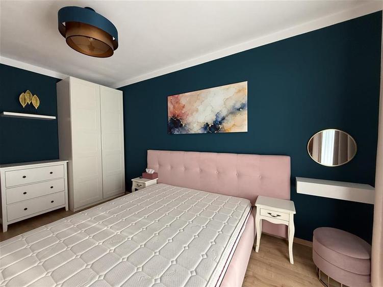 Apartament doua camere Pietonal Coresi Avantgarden ( Kasper )