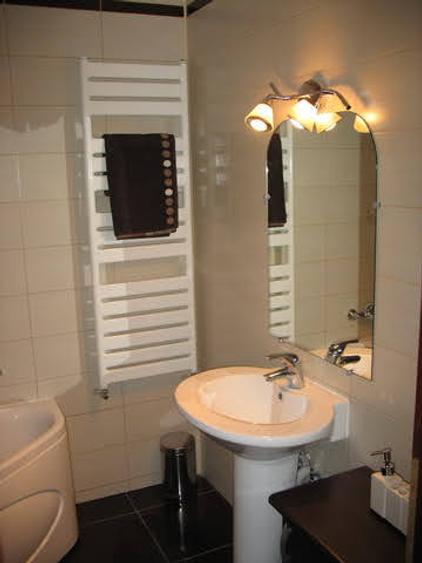 Apartament spatios 2 camere 83mp Stefan cel Mare
