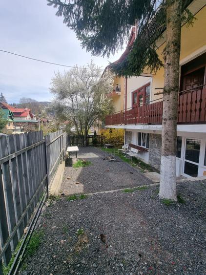 Vilă spațioasă de vanzare in Busteni-Oportunitate de investiție