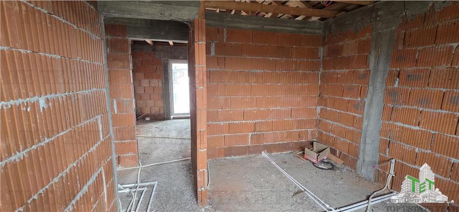 Clinceni - Casa la gri individuala P+1, curte 260mp