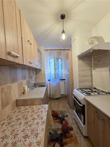 Apartament 2 Camere - Bloc 1978 - Gradinari