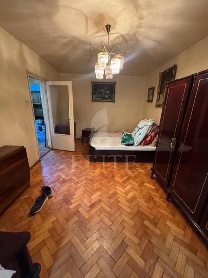 Apartament 2 camere în zona STRAZII MESES
