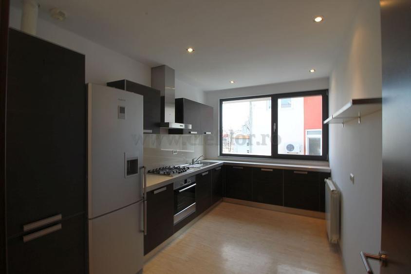 Dorobanti - penthouse cu 4 camere si terasa spatioasa