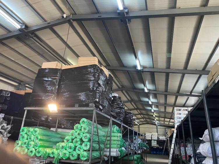 HALĂ DEPOZITARE 693 MP | TEREN 2.000 MP | RAFTURI INDUSTRIALE | ACCES TIR