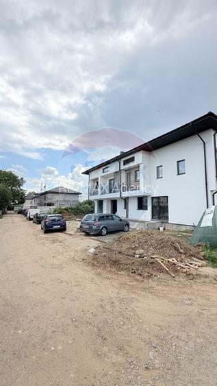 Casă / Vilă noua, arhitectura moderna, cu 4 camere de vânzare - 28