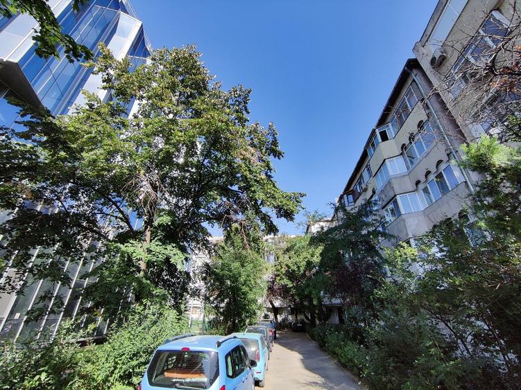 PARTICULAR Galati Apartament de vanzare 84mp 3 camere parter Palatul Navigatiei