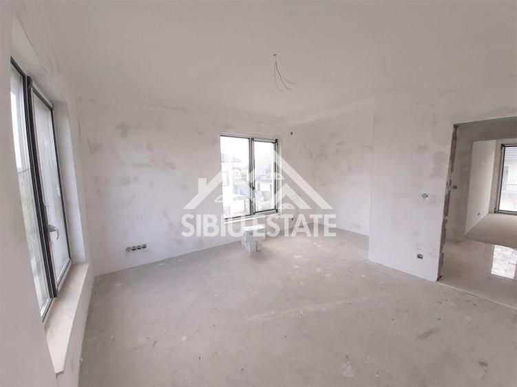 Casa Selimbar, imobil nou