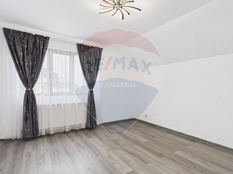 Casă / Vilă cu 5 camere de vânzare - 29