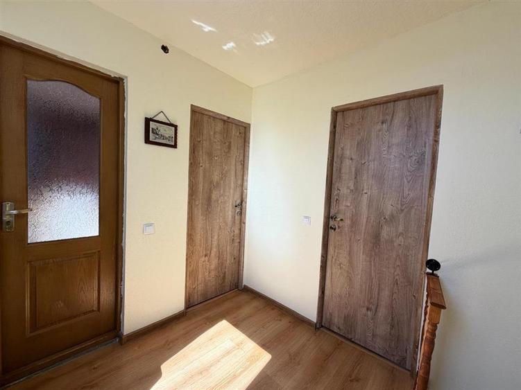 Apartament la casa 3 camere zona Gusterita