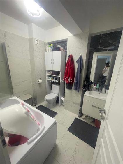2 camere decomandat, etaj 1, zona Valea Adanca
