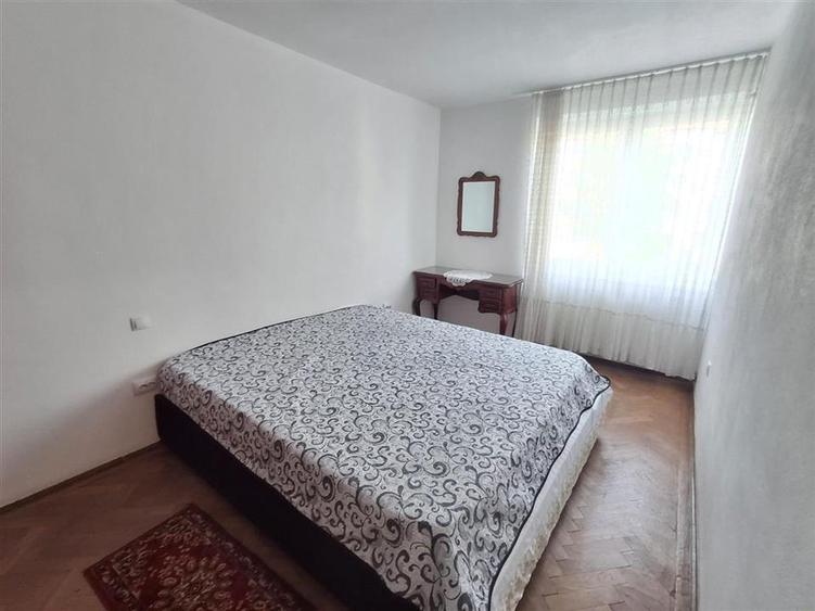 Apartament 2 camere decomandat etaj 2 Terezian