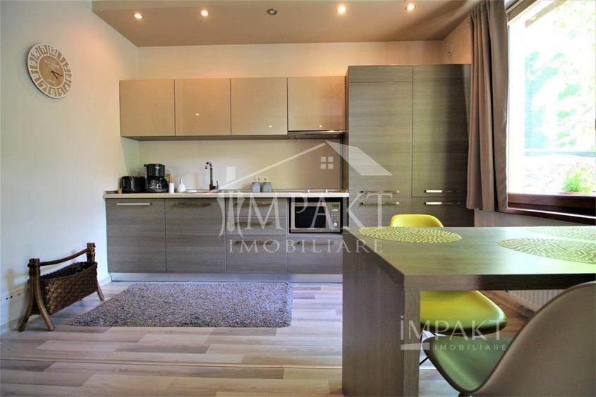 Apartament cu 2 camere in zona Plopilor.