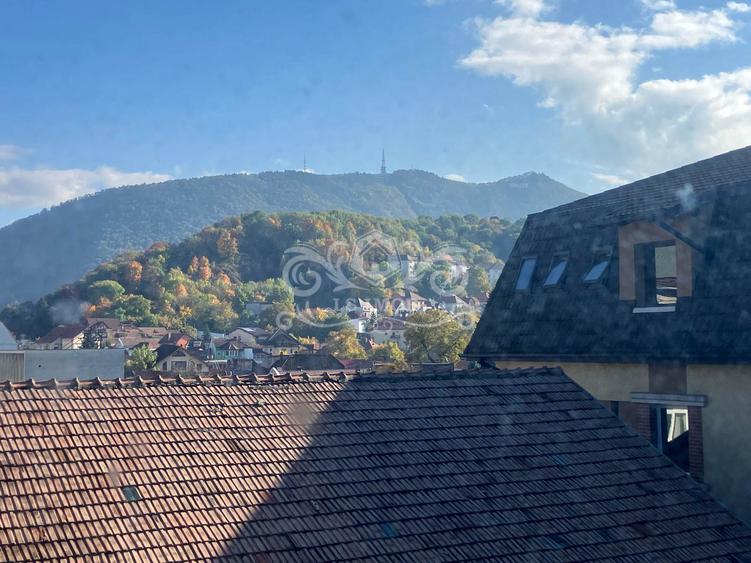 De vanzare Apartament cu 4 camere in casa/vila in Brasov-Blumana