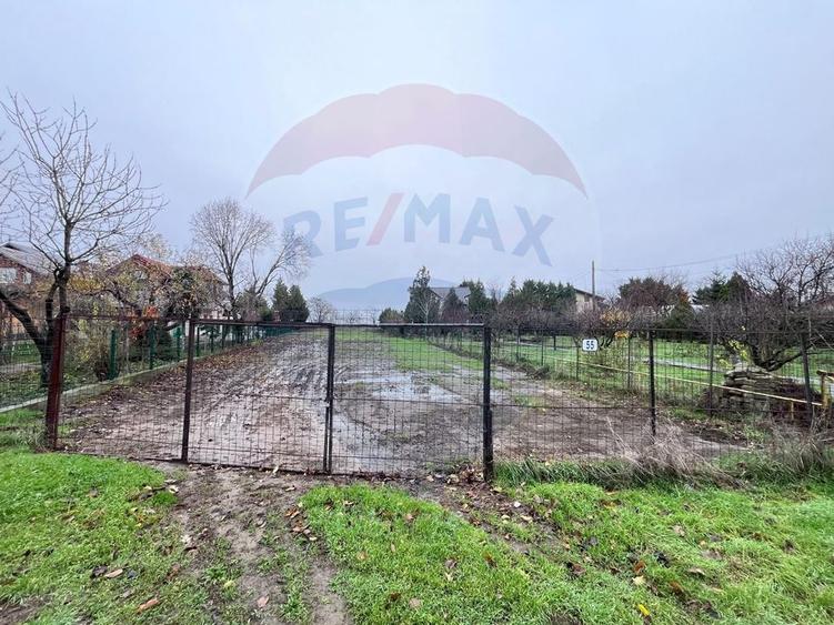 Teren 1427 mp - de vanzare in Mihailesti langa lac Arges