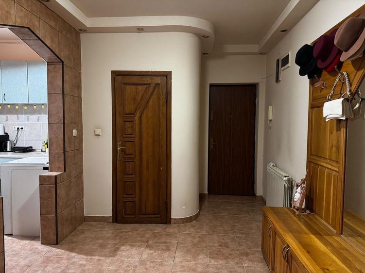 Apartament 2 camere zona Medicina
