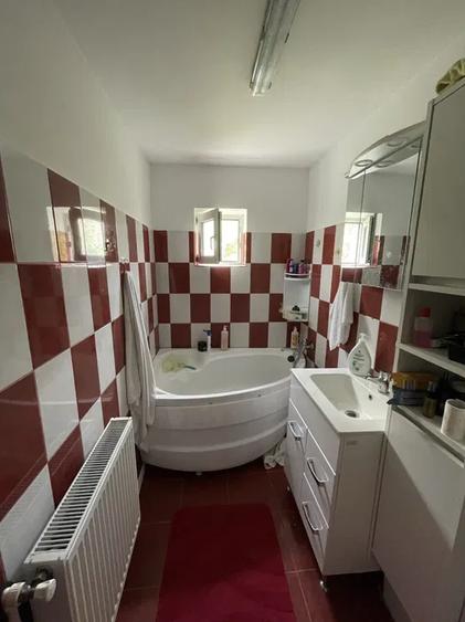 Apartament trei camere - 80 mp - zona Fosta Autogară