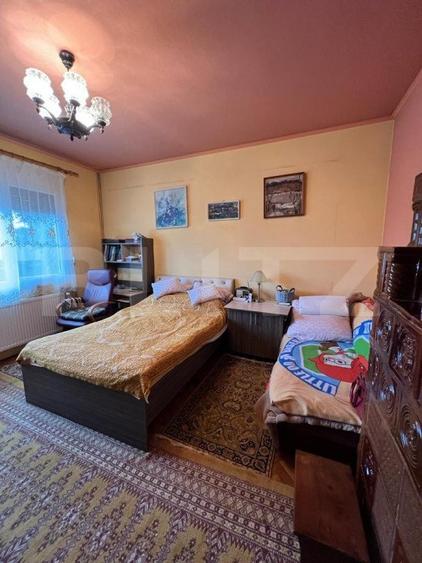 Casa 274 mp, teren 443 mp, zona centru LIVADA, pretabila si ptr uz comercial
