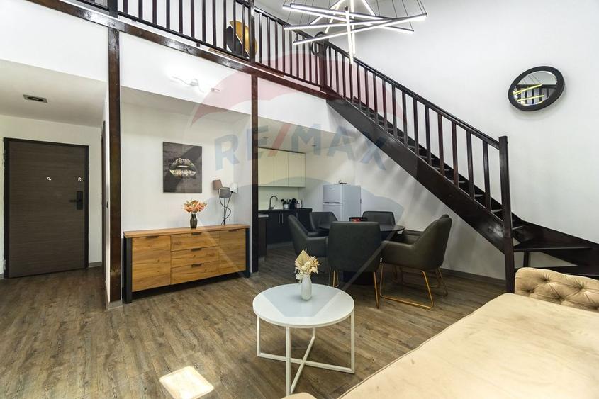 Apartament cu 4 camere de vânzare
