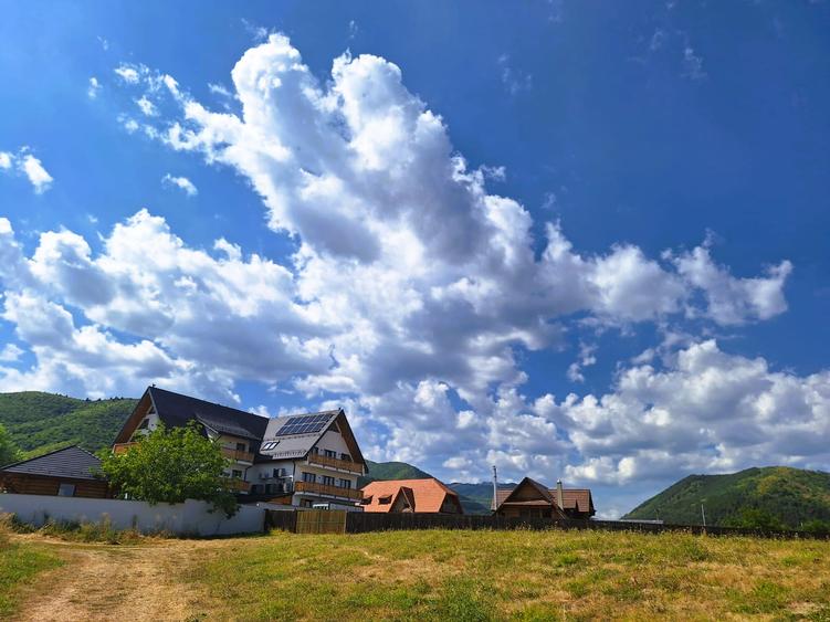 Teren de vanzare 1.257 mp Gura Râului-Zona Mărâjdiei -Investiție!