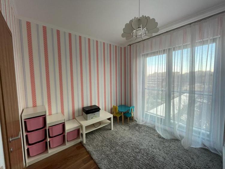 Inchiriez apartament 3 camere in 20th Residence