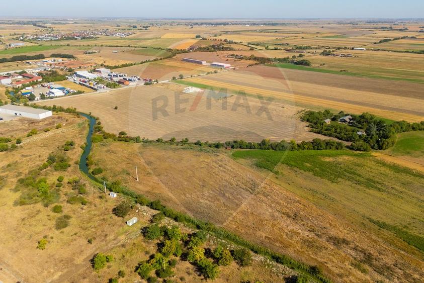 Teren 20.000 mp Arad. Ideal pentru mica industrie, servicii, transport