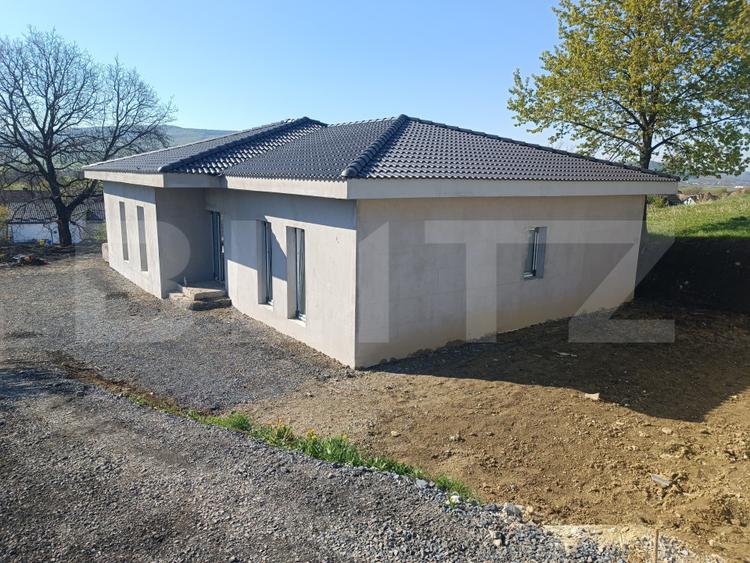 Casă parter | Livezile | Priveliște spre oraș | 125 mp utili | Teren 7 ari