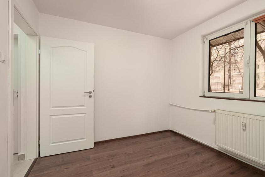 3 camere decomandat, renovat complet | parter | Aleea Lămotești