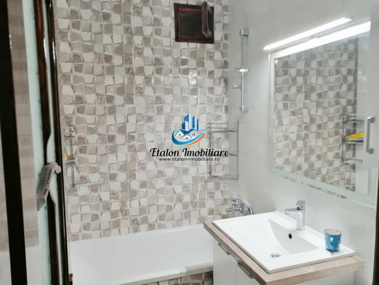 Apartament 2 camere semidecomandat, Piata Darmanesti
